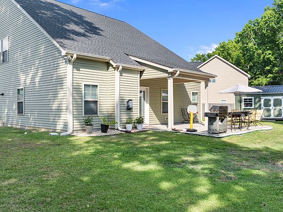 5th image of 107 E Berkshire Court