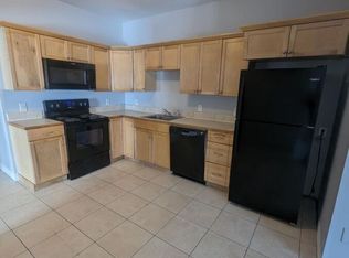 323 Concord St APT C, Manchester, NH 03104