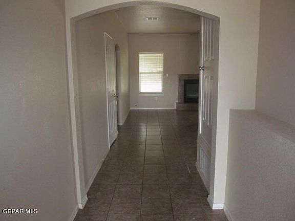 2nd image of 10472 Canyon Sage Dr