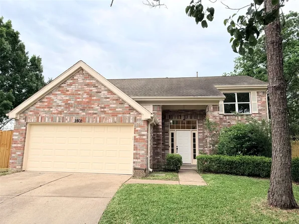 2802 Sunshine Cir, Sugar Land, TX 77479