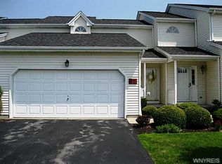 52 Foxwood Row, Depew, NY 14043