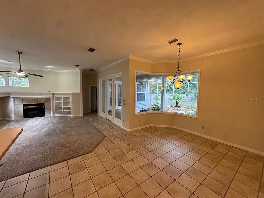 Building Photo - 4404 SW 91st Dr