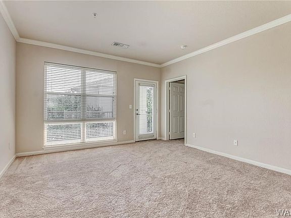 3rd image of 600 13th St Unit 834