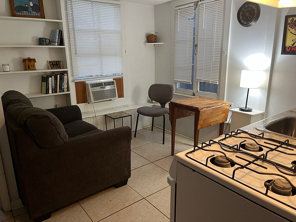 Living room/kitchen
