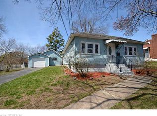 31 Warren Ln, Windsor, CT 06095