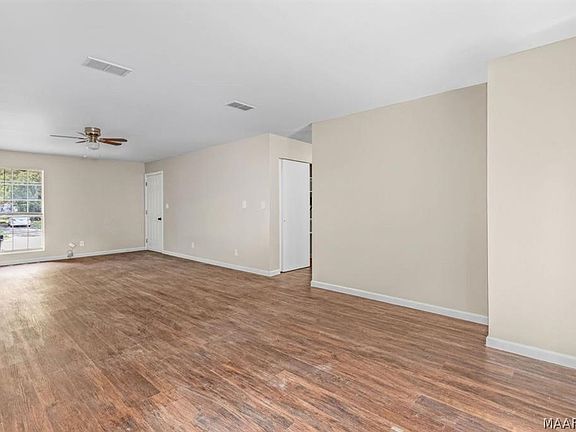 3rd image of 4248 Knollgate Rd