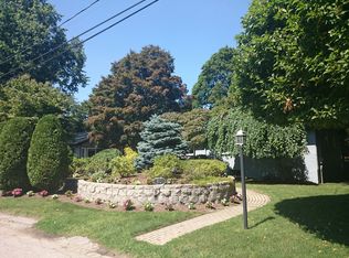 65 Cutler Ln, Brookline, MA 02467