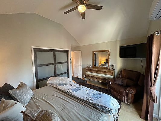 5th image of 25-22 18th St #3