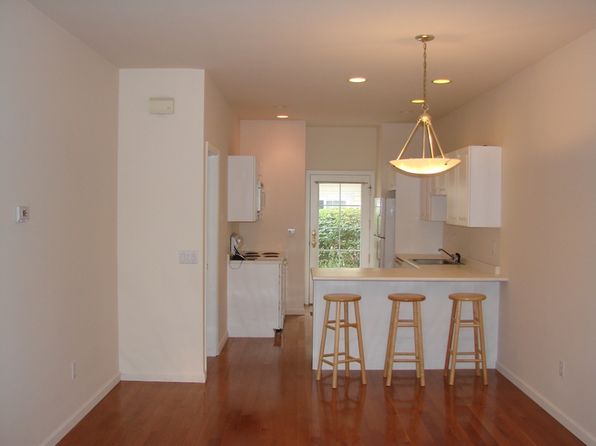 83 Locust Ave