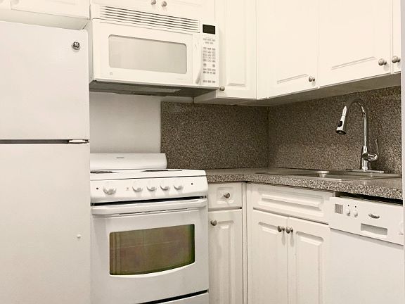 4th image of 344 E 20th St APT 1B