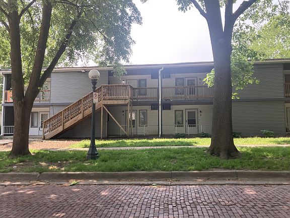2nd image of 801 W Hill St