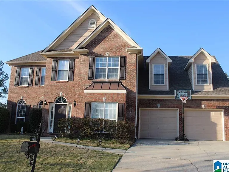 5501 Colony Ln — Photo 1