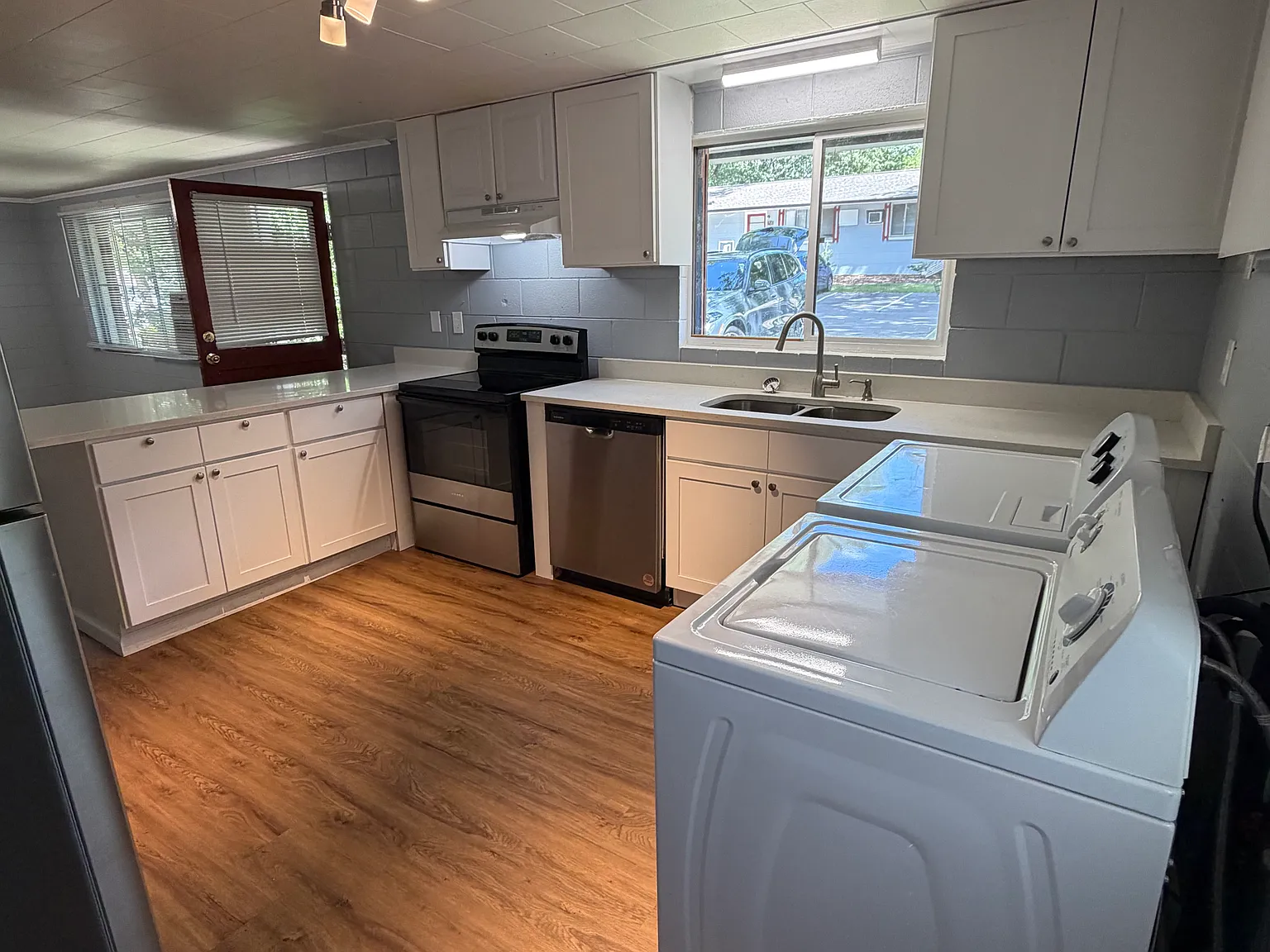 2 bed, 1000 sqft, $1,280 — Photo 4