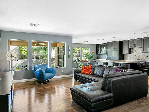 6_Open_Concept_Living_Room