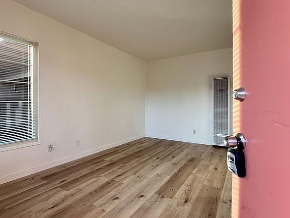 2nd image of 2173-2199 Wilkins Ave #2175