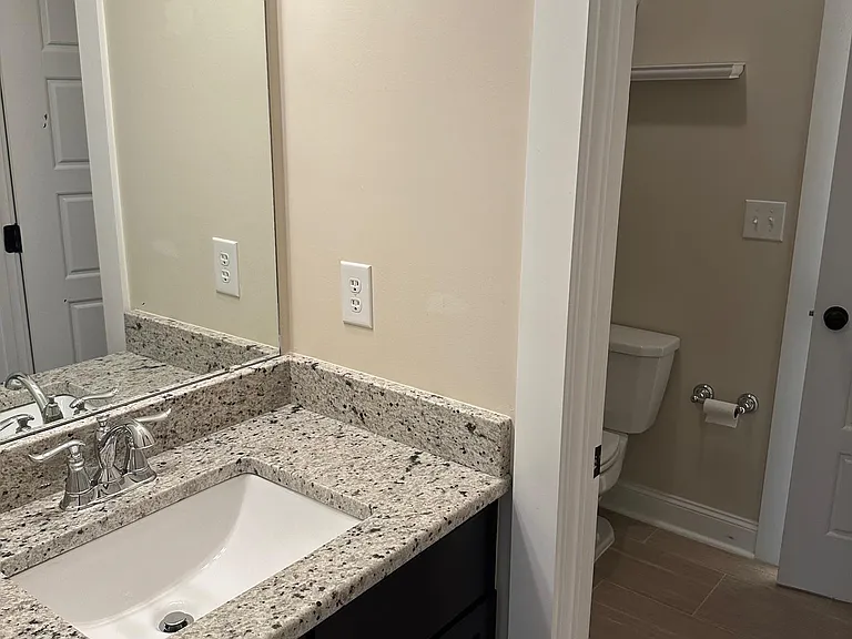 211 Blackoak Dr — Photo 26