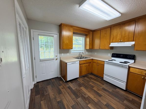 427 E Main St