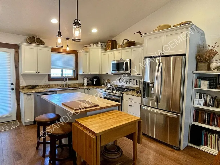 326 Maddie Ln — Photo 8