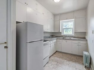 Gibson Apartments, Yorkton, SK S3N 0G1