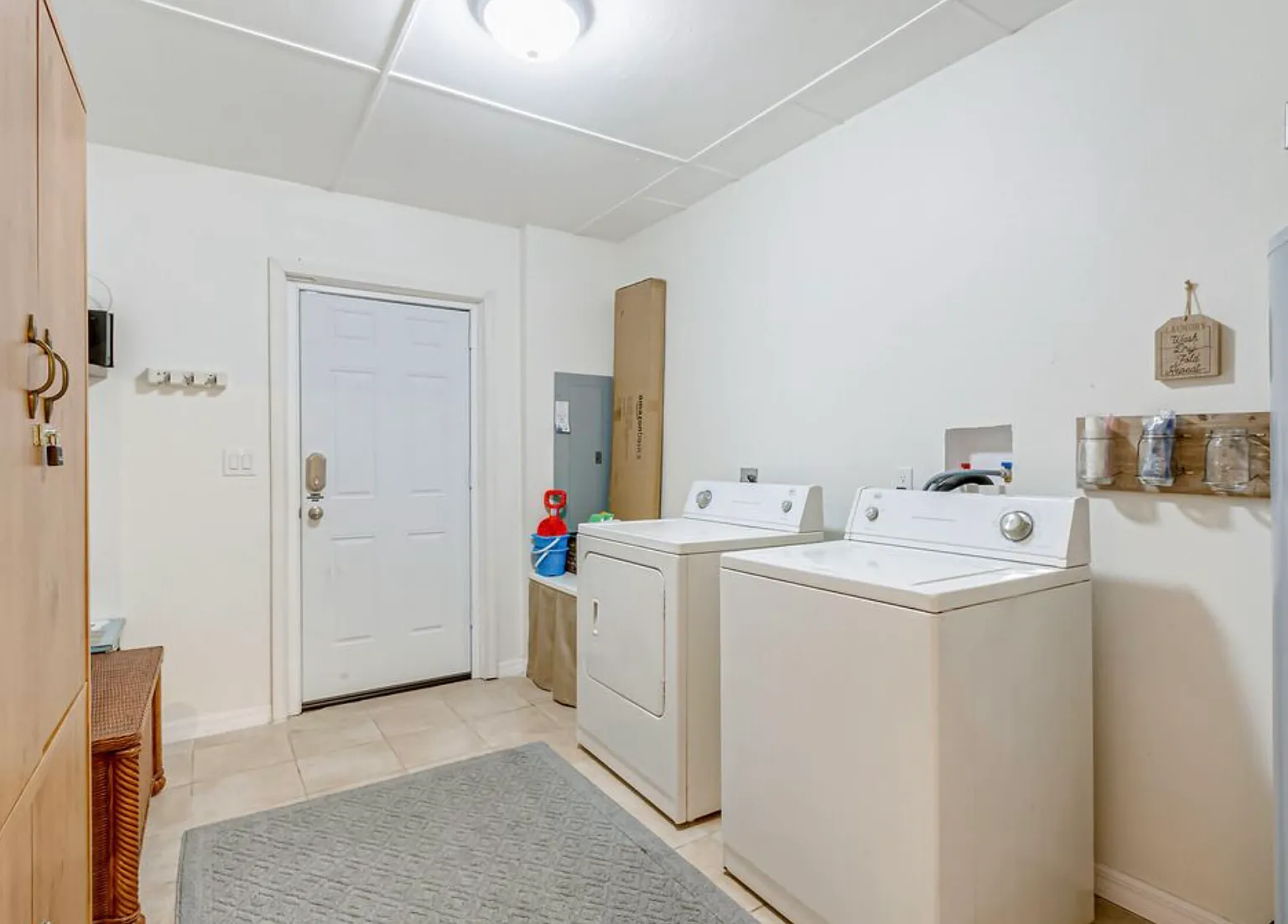 4 bed, $950 — Photo 2