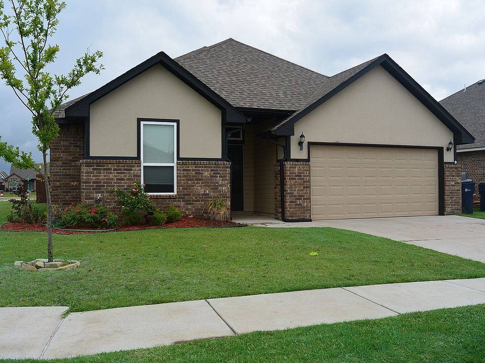 1st image of 8304 NW 140th St