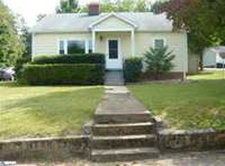209 Margaret St, Pickens, SC 29671