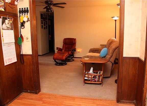 4th image of 4520 SE 37th St