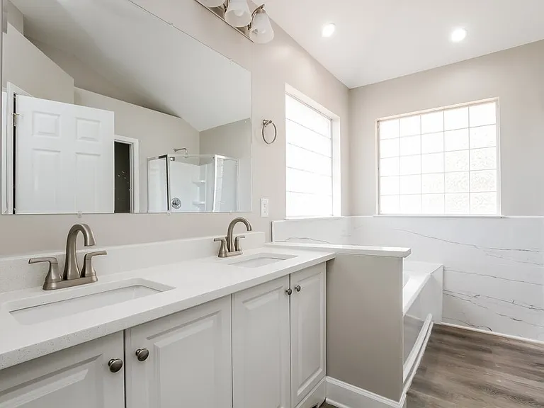 5118 Chestnut Knoll Ln — Photo 12
