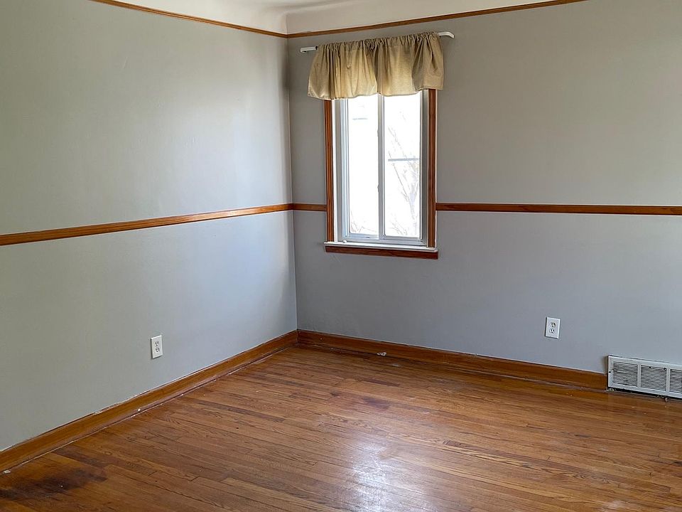 2nd image of 7570 Beaverland Ave