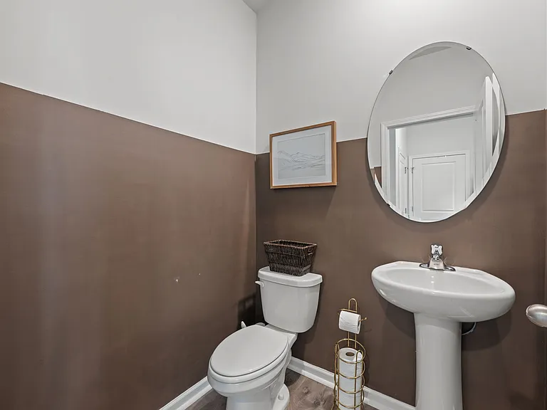 1009 Chiles Dr — Photo 25