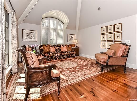 3rd image of 2410 La Maison Dr