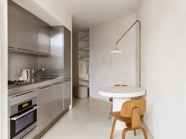 100 Eleventh Avenue image 6 of 7