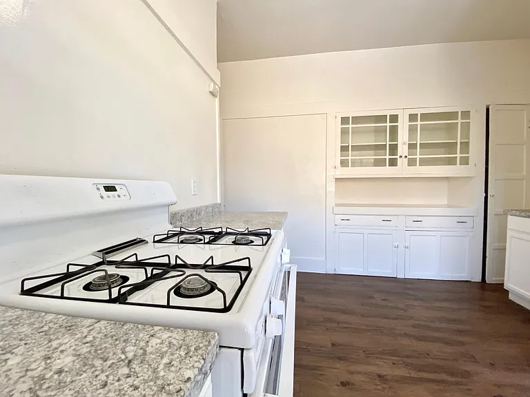 2617 Jeffries Ave #5 — Photo 4