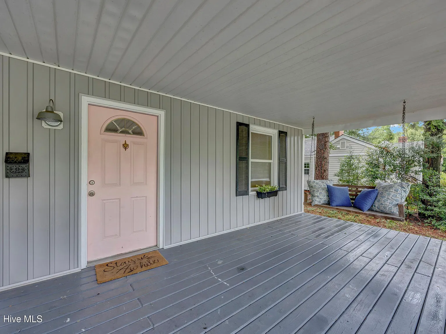 5 bed, 1723 sqft, $2,700 — Photo 3