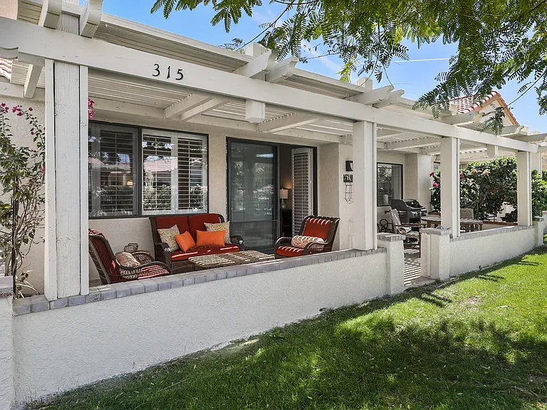 42315 Liolios Dr — Photo 24