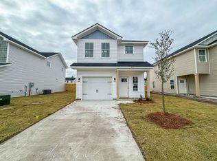 872 Grayson Ave, Hinesville, GA 31313