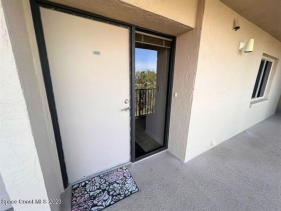 3rd image of 430 Johnson Ave APT 301