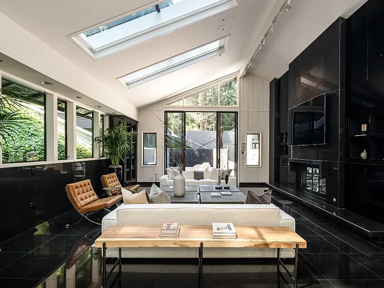 7 Ethel Ct — Photo 5