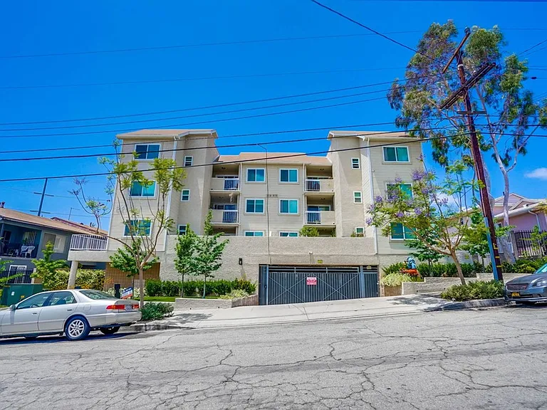 821 N. Austin Ave — Photo 15