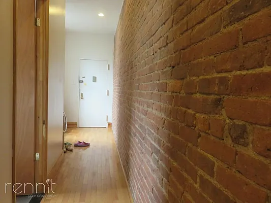 Rented by Rennit Inc. | media 33