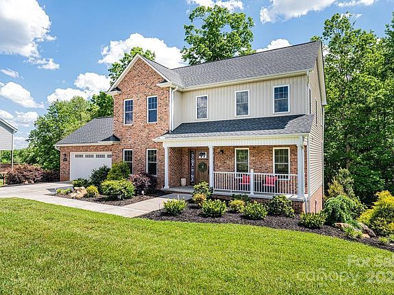 2nd image of 5173 S Oak Cir
