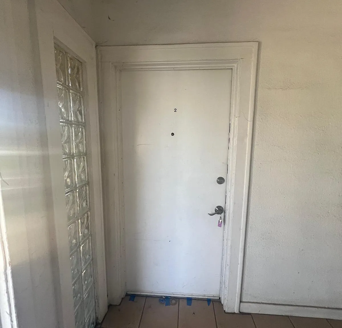 2 bed, 900 sqft, $2,200 — Photo 2