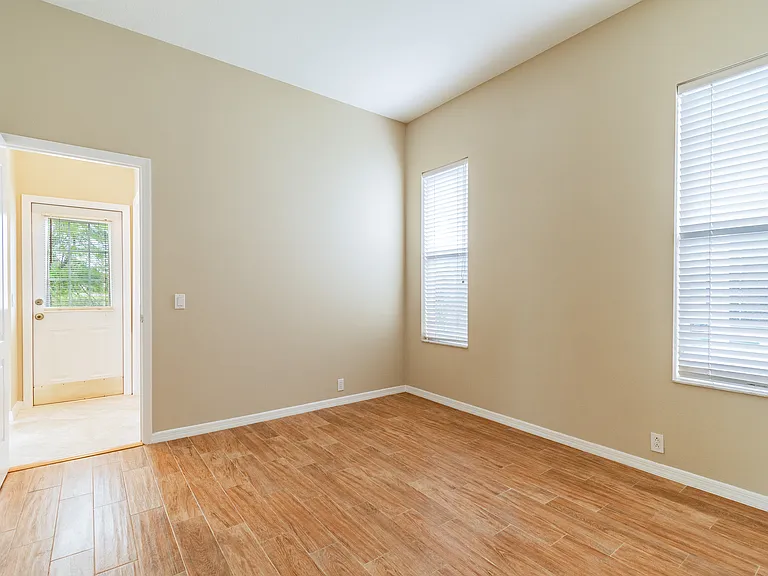 10506 Chelmsford Way — Photo 35