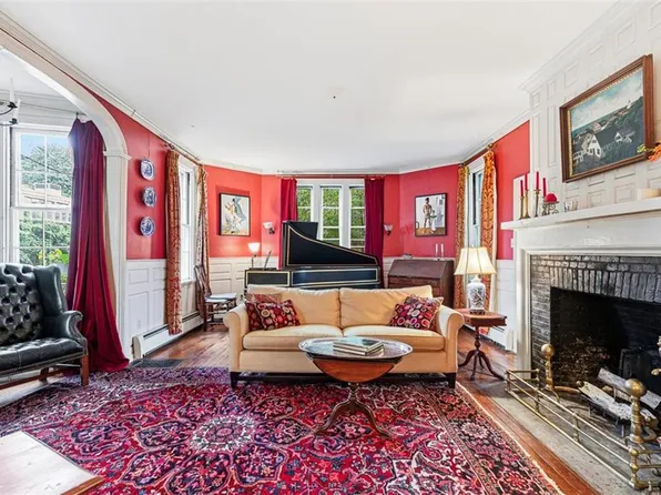 207 Williams St #2, Providence, RI 02906