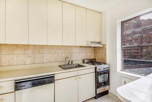 Sold by Venture Equity Partners | media 29