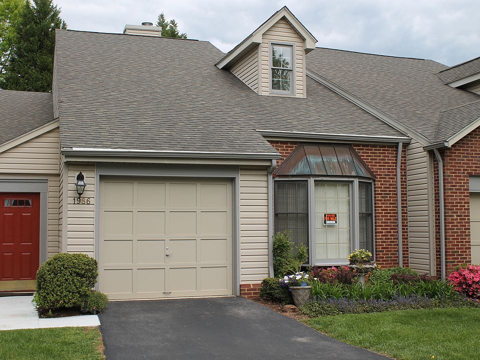 1st image of 1986 Ashley Ln SW