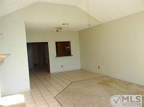 2nd image of 138 Larchbrook Dr #136