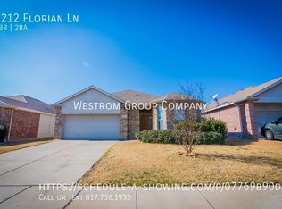 3212 Florian Ln, Fort Worth, TX 76108