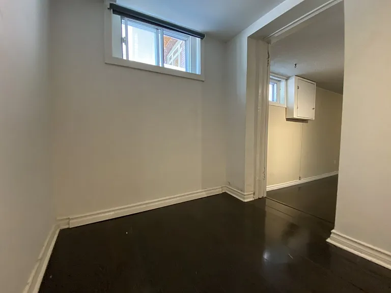 76 Eastwood Rd #X — Photo 33