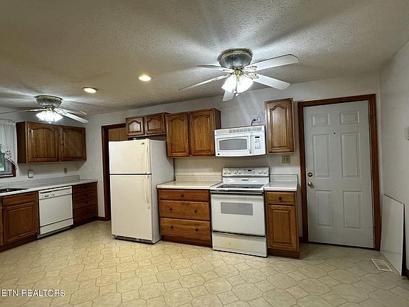 5th image of 1106 Old N Kentucky St